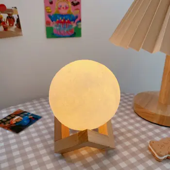 LED Night Light 3D-Printimine Kuu Lamp 8cm / 12cm Aku Powered koos Kanduriga Starlight Magamistuba Dekoratiivsed Tabel Lamp 12